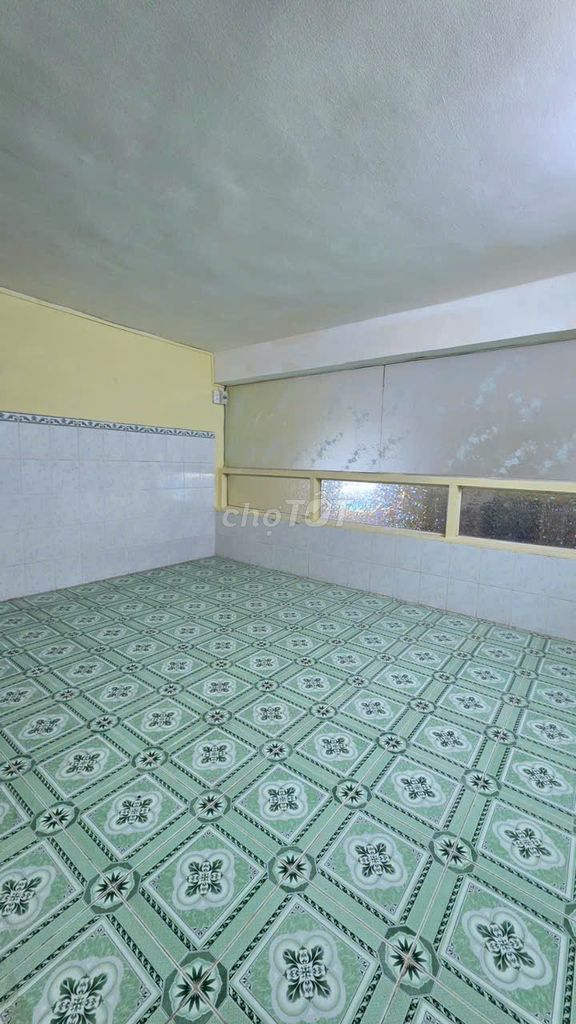Renting Trần Hưng Đạo, District 5 - 4 x 20 M, 3 bedroom - 12 million a month