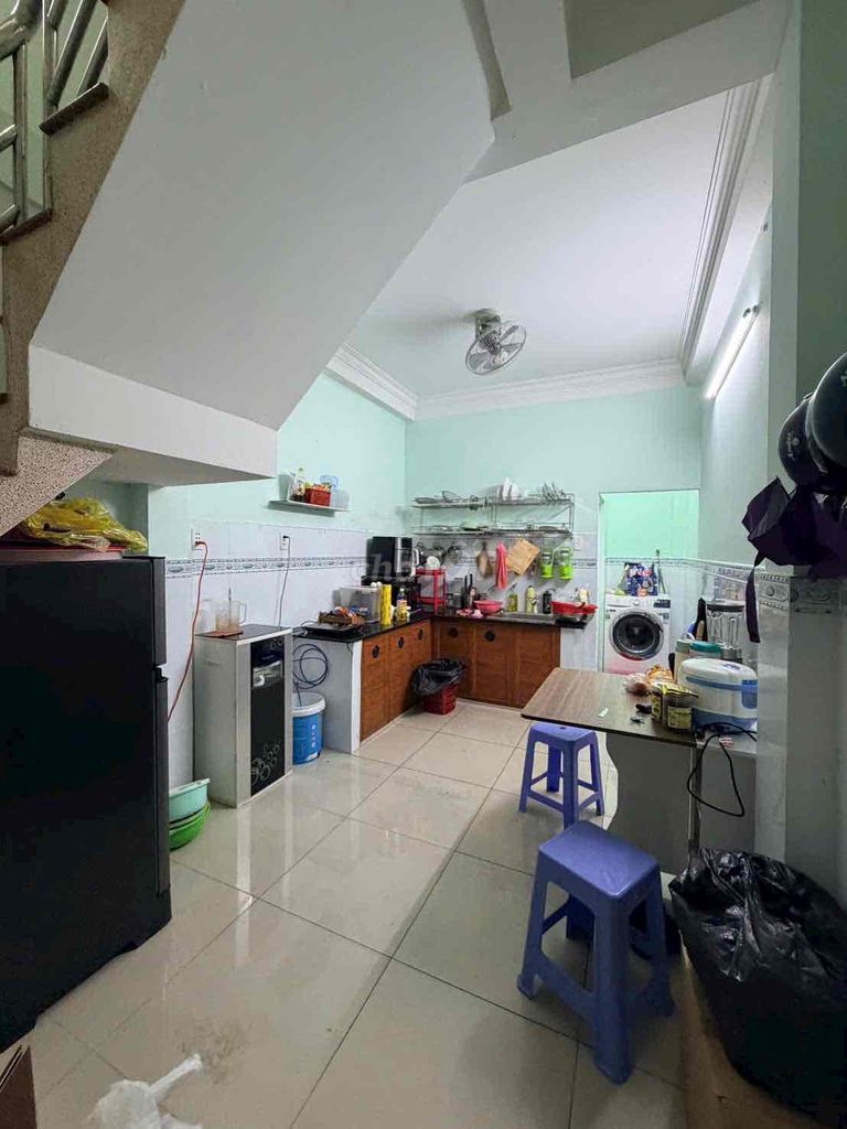 Rented house three level Ngô Thời Nhiệm Front, Phú Nhuận District.
