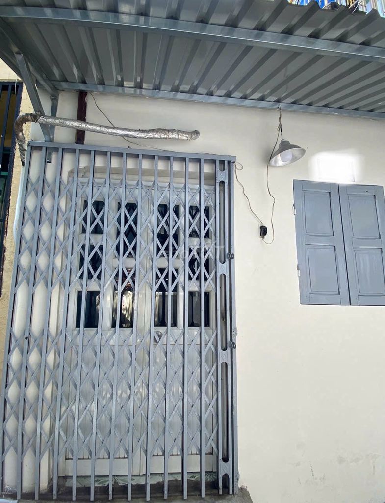 Rent the entire alley 687 Lạc Long Quân, 187 10, Q. Tân Bình