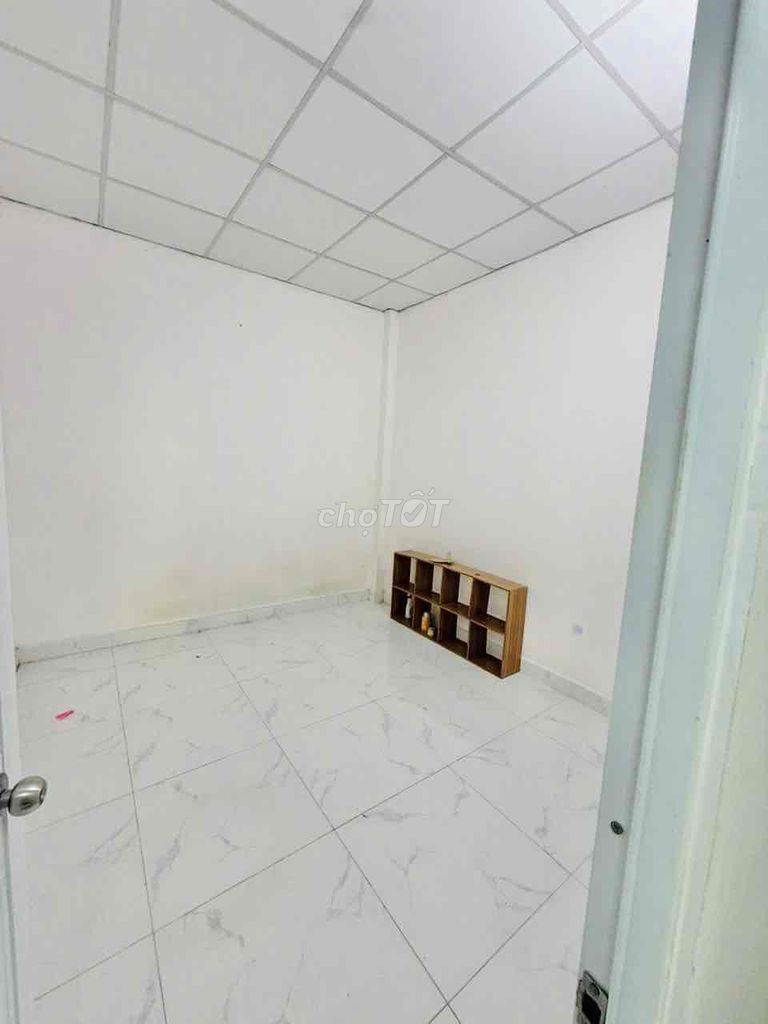 Rent the entire TRI 1st floor, số 21, 1894 8, Gò Vấp.