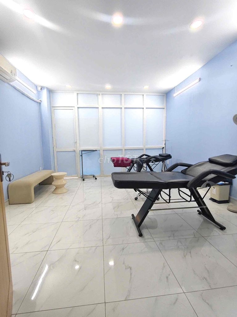 Rent one Bàu Cát 1, Tân Bình – 5.5 x 10 meters, 5 floors (4 bedroom 5 toilets), sugar
