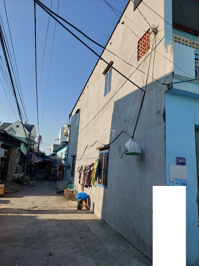 The motel near the Bà Điểm (Palmselves of England)