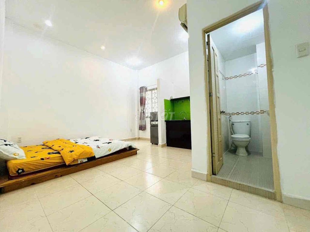 The sky windows studio is located near medical university, open university.