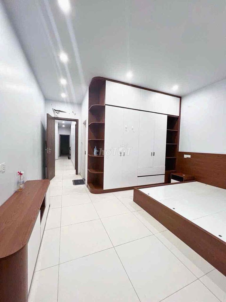 For cheap rent near Trung Mỹ Tây University.