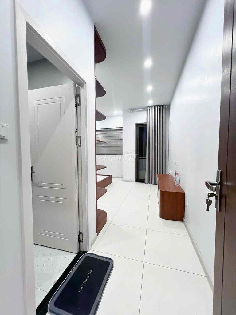 For cheap rent near Trung Mỹ Tây University.