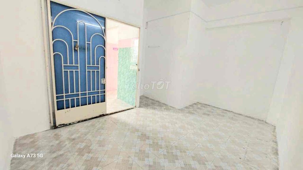 A super-priceded bedroom in District 7 on the new Tony Development Area.