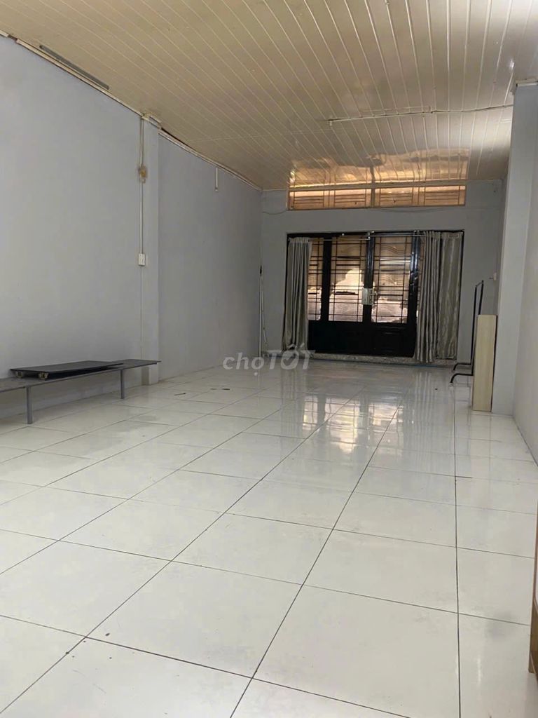 Rent a Trần Bình Trọng cash house, 5-- 20 million a month.