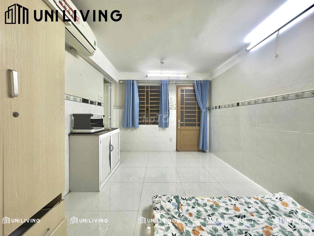 studio full interior - near vlu cs3 - car road