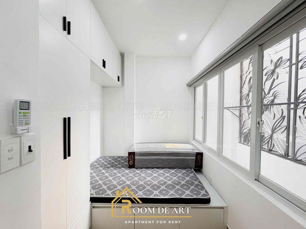 Two bedrooms full of high-end furniture, elevators, double kitchens...