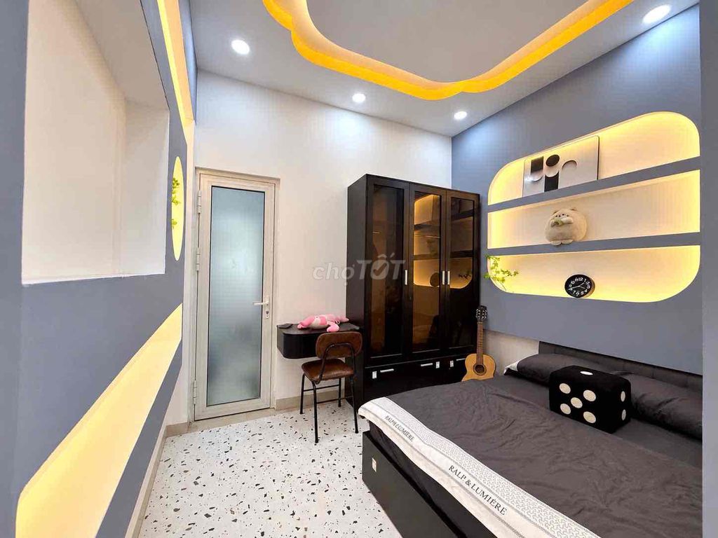 apartment 1 sleeping room separates from vhu 10 p walk