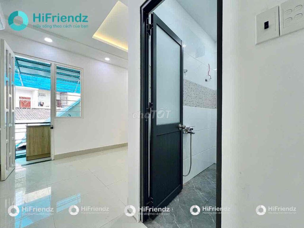 The P.P.D. studio is open-full furniture, private washing machine-the airport.