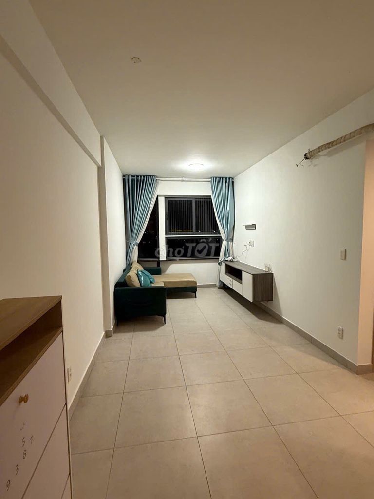 Rent the corner of two bedrooms.