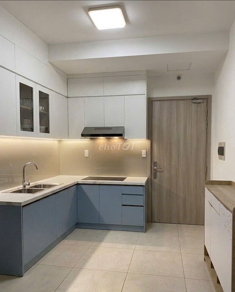 Rent the corner of two bedrooms.