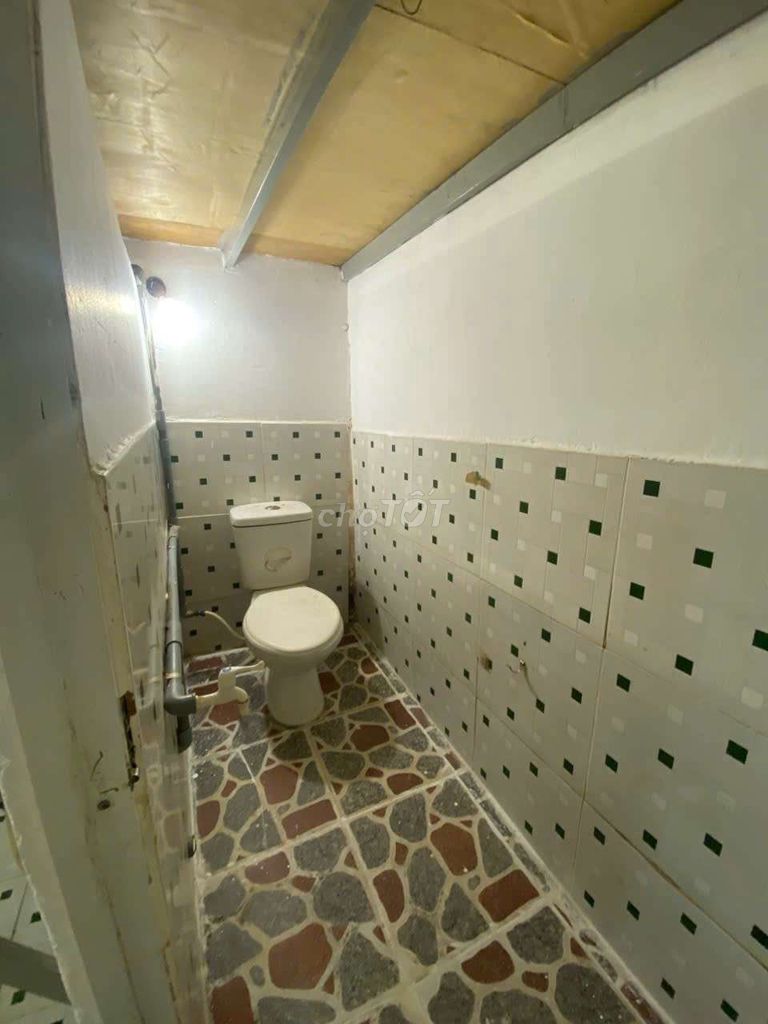 Free time room, 200 yards from MMA, District Six, which means we're going to Wu Went out to District 5th.