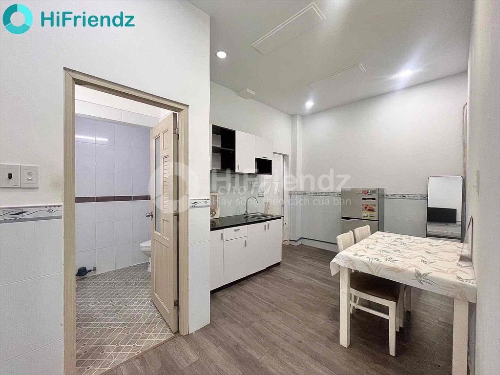 Rent a new room, build a private bedroom, clear the interior.