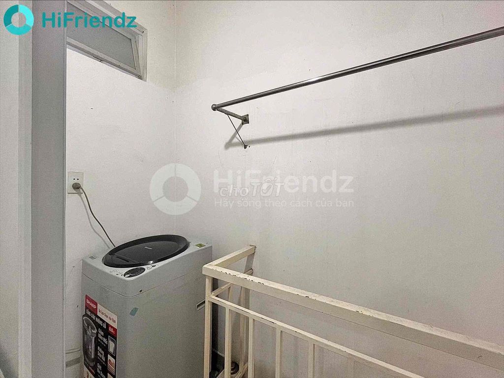 Rent a new room, build a private bedroom, clear the interior.