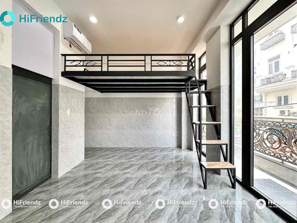 Opening up a new project - room wide - at 440 people comfortable