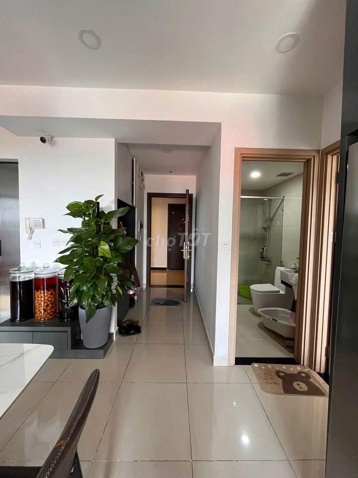 Golden Mansion Novaland apartment at 75mm Airways, clear interior.