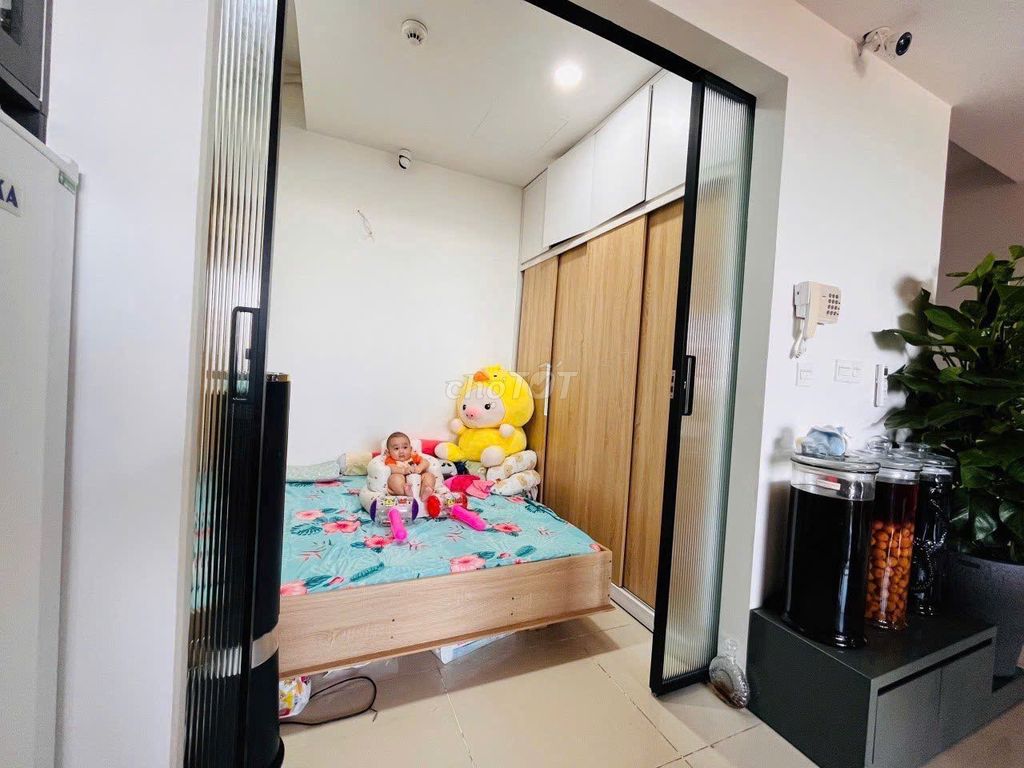 Golden Mansion Novaland apartment at 75mm Airways, clear interior.