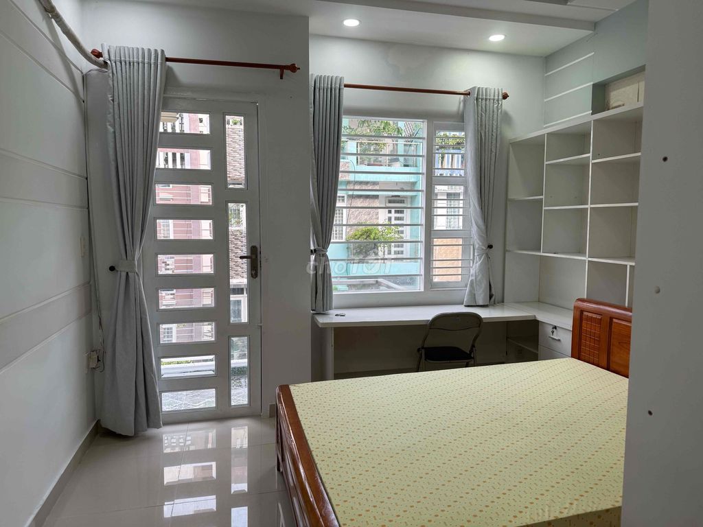 Rent the whole long-term flat.
