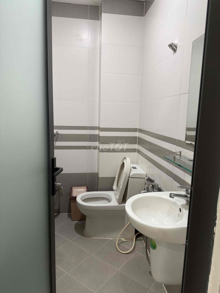Rent the whole long-term flat.