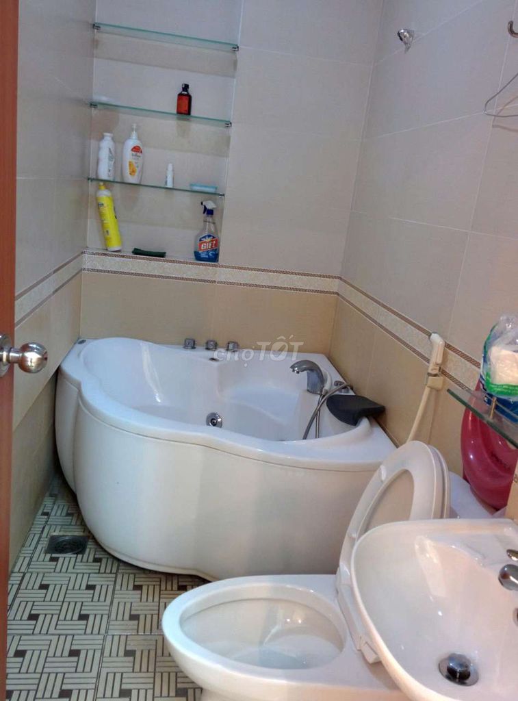 5x19 3 3 floors of a four- bedroom 5 toilets Dương Quảng Hàm.
