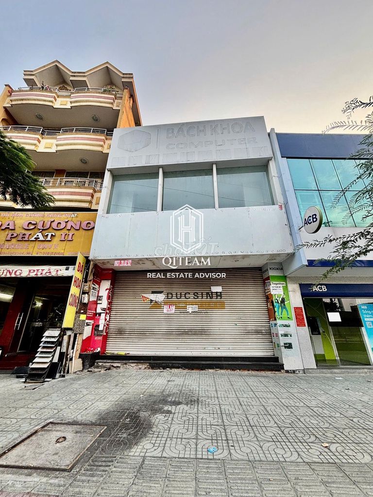 Area 7 x17 meters, broad sidewalk - A Lý Thường Kiệt house, 11-Land District, cheap