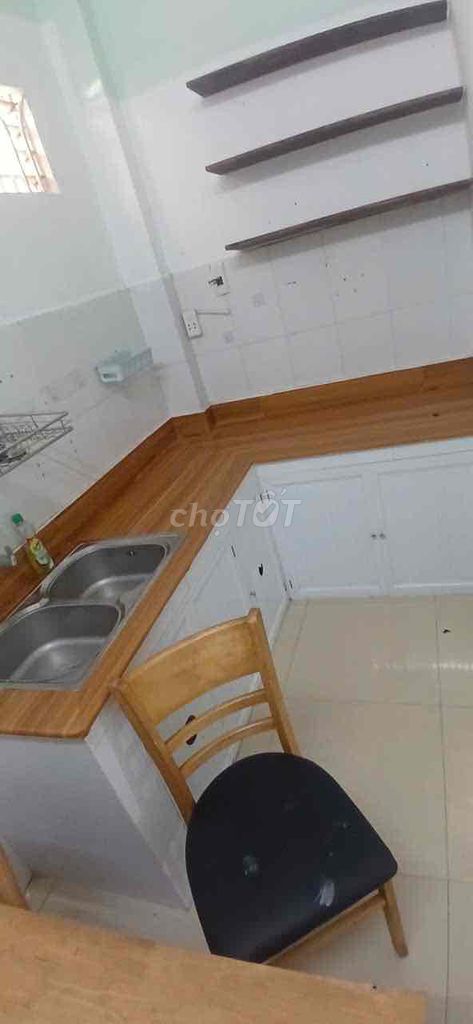 Rent a place on cmt8710 District 3-1 1 1 1 1 1 floor, 2 bedroom 2 v