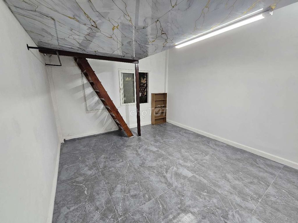 Rent the original house in District 1.