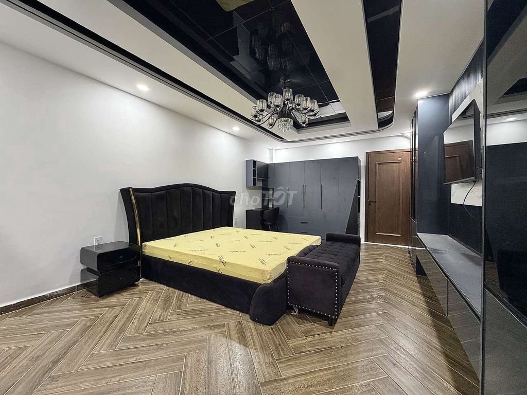 Open new building penhouse - full interior - near District 6