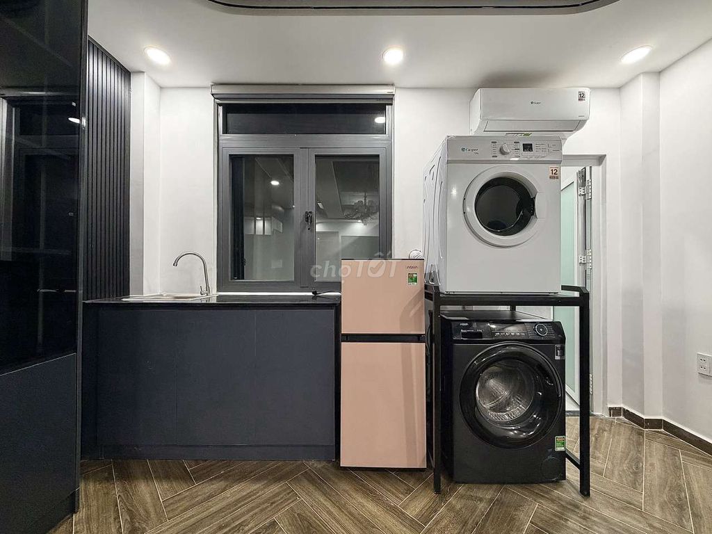 Open new building penhouse - full interior - near District 6