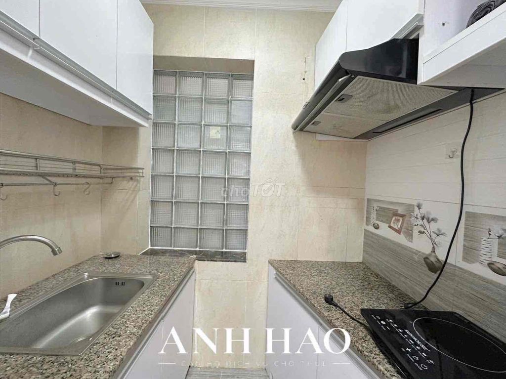 The 1st Bedroom Bancolweg, 187-7-right near Metro Station, Landmark 81.