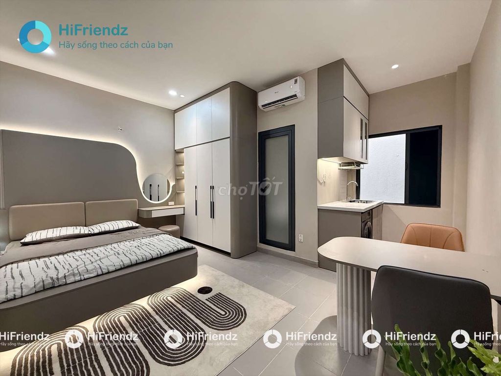 Open the mini apartment right away. Sign, cvpm.