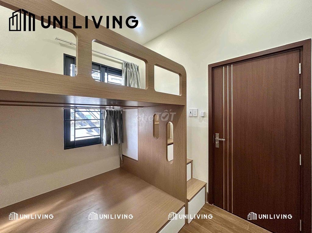 The owner of the two-space apartment slept next to the sacred metro.