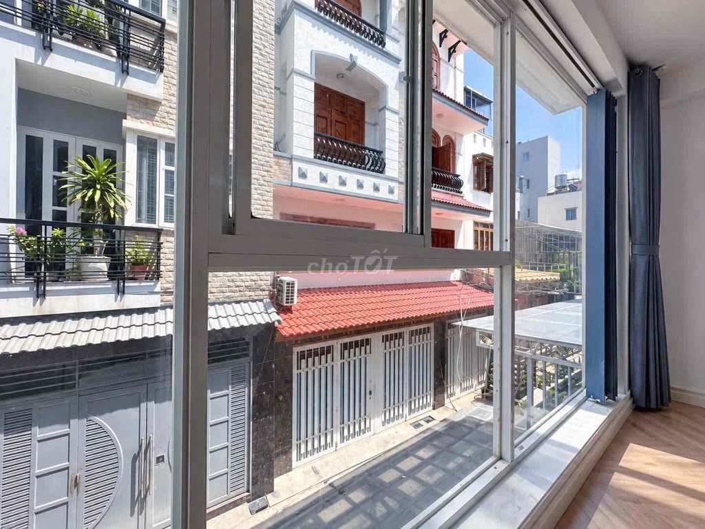 The 1st Bedroom - Full House Seven - just Nguyễn Hồng Đào.