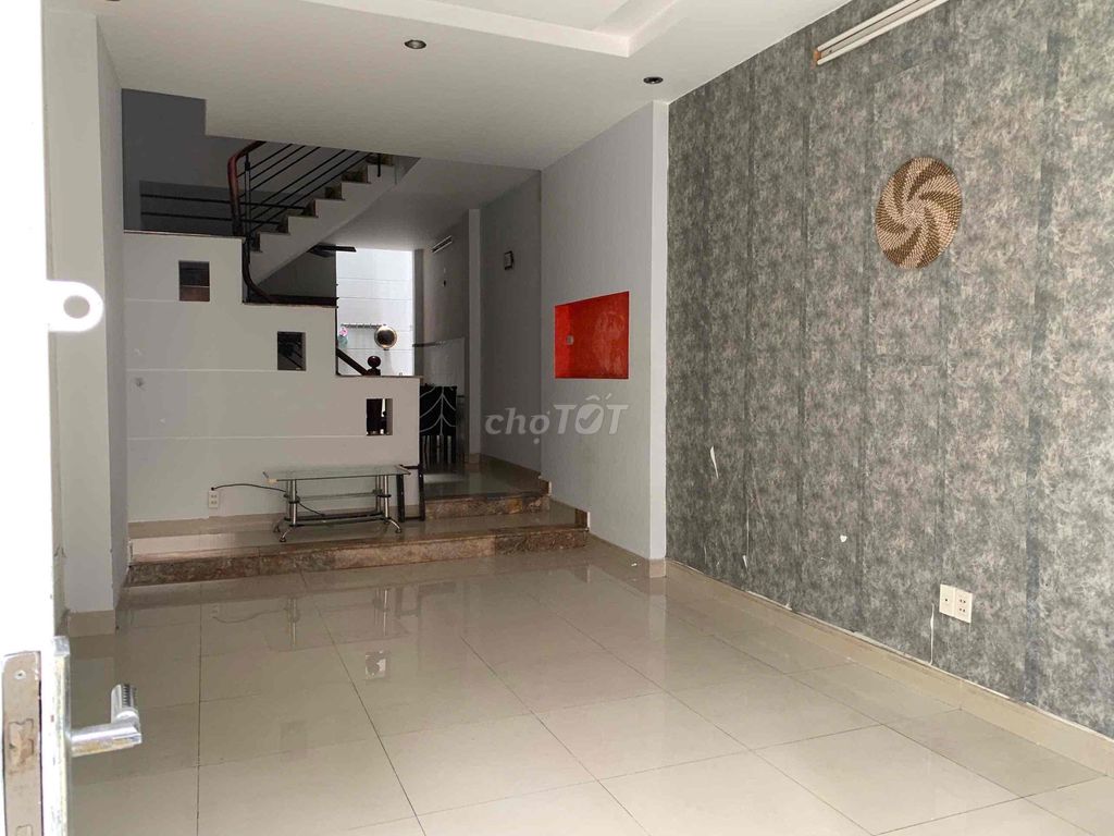 4 m downway Sơn Cang f 12 Tân Bình area 4 x17 meters 1 f 2nd floor 4