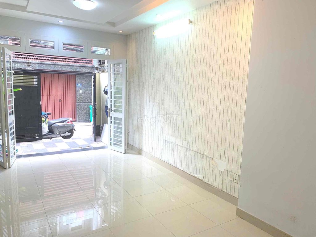 4 m downway Sơn Cang f 12 Tân Bình area 4 x17 meters 1 f 2nd floor 4