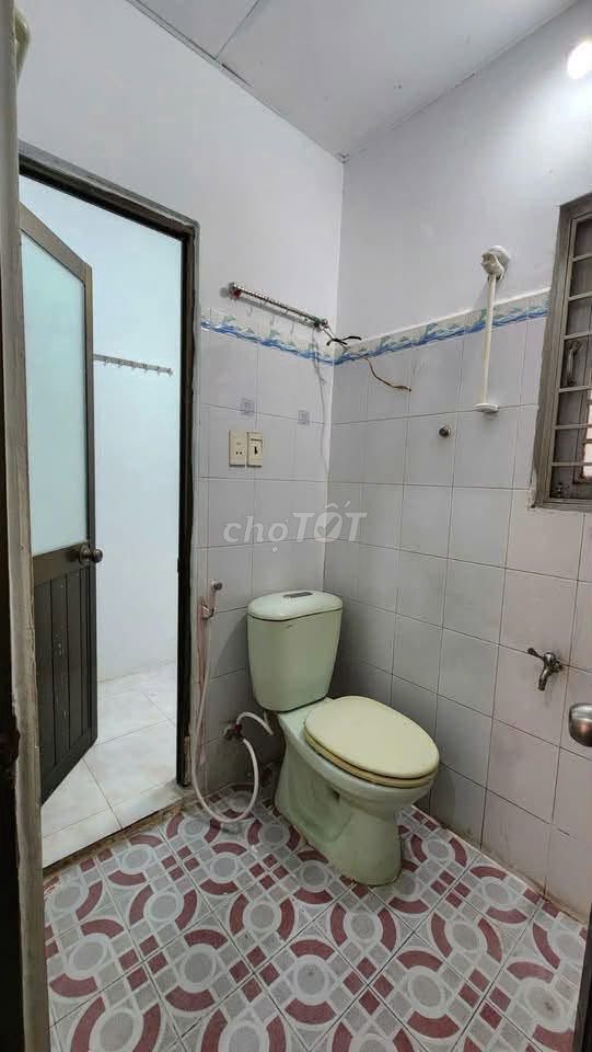 Rent Nguyễn Biểu District 5.