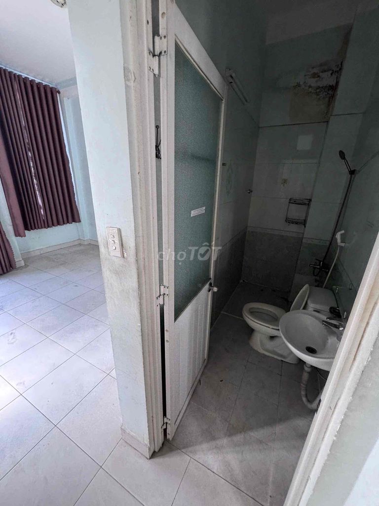 Rent an entire 250/số 8 alley, 18711 11, Gò Vấp area: 4