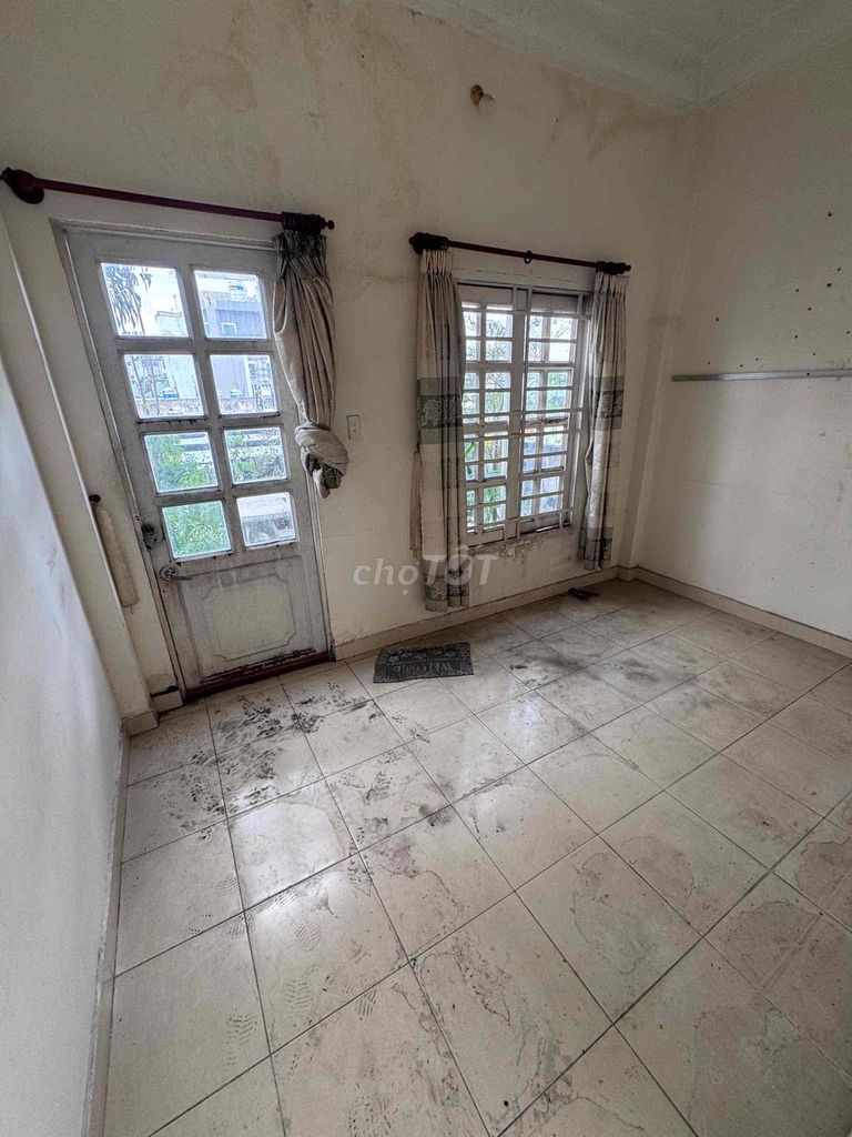 Rent an entire 250/số 8 alley, 18711 11, Gò Vấp area: 4