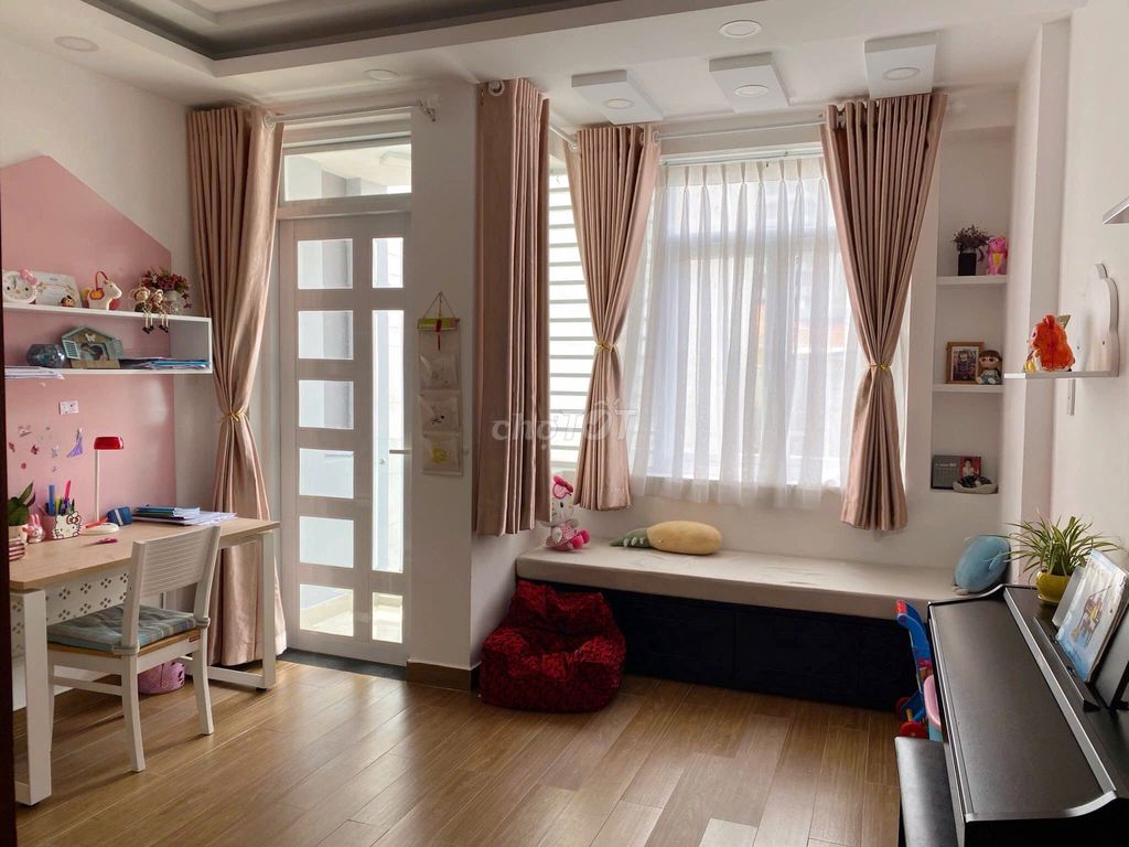 4 Bedrooms 5/5 toilets 251 Nguyễn Văn Trỗi, Q.Phú Nhuận - basic interior