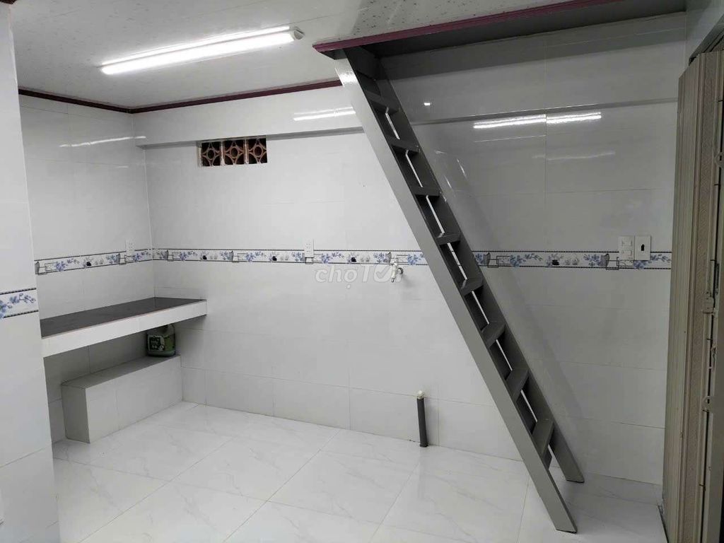 Renting an alley, 600/5th of the Bible, An Lạc, Bình Tân. 4.2 million.