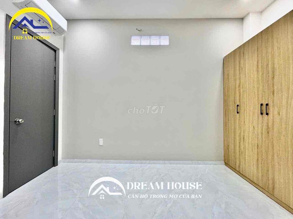 New studio built near huit