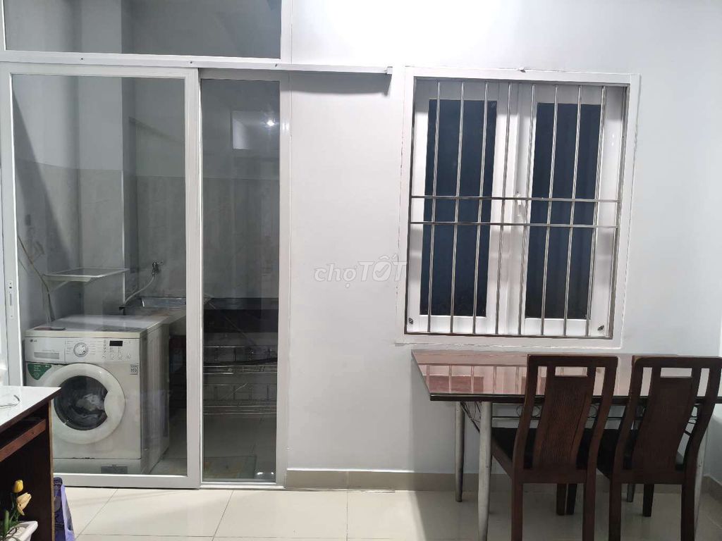 For the new apartment, full comfort, four million a month.
