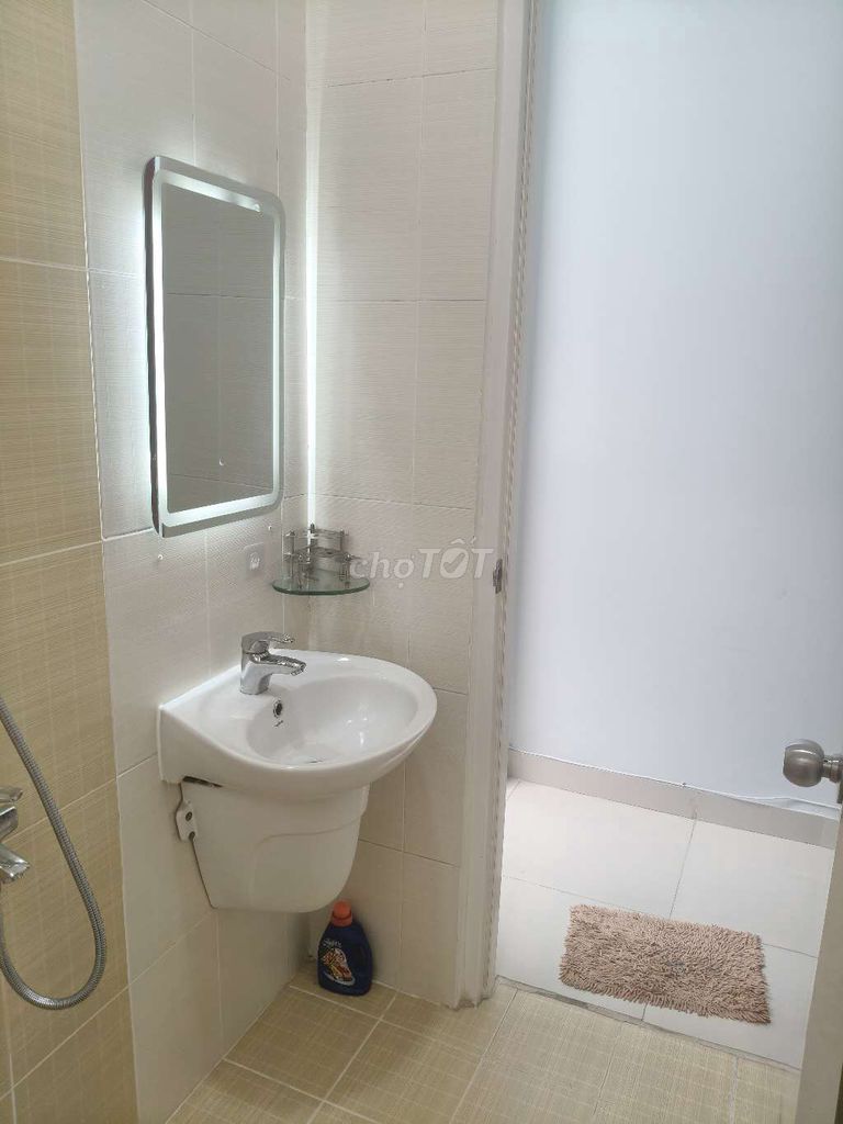 For the new apartment, full comfort, four million a month.
