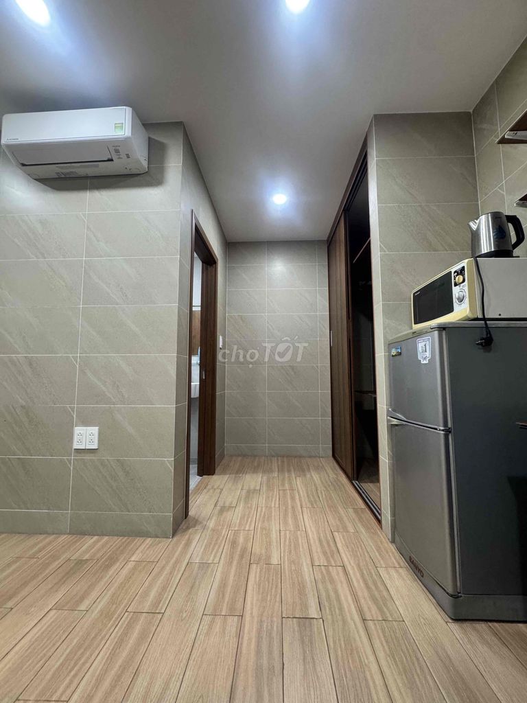 - Room room - Trần Khắc Chân.