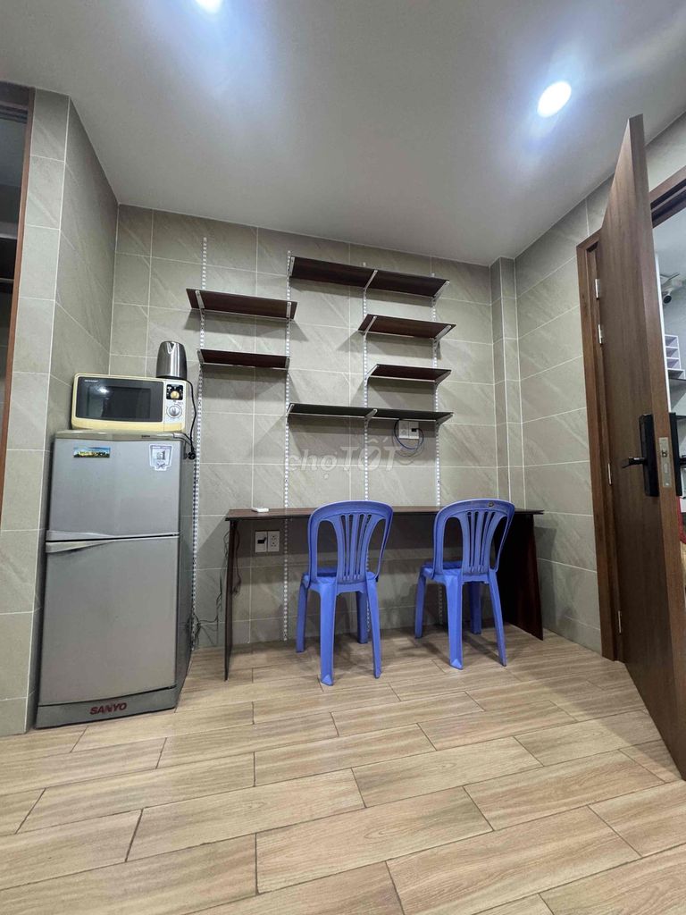 - Room room - Trần Khắc Chân.