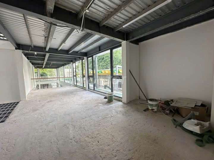 I'm the owner of building 21 A Tú Xương, District 3 area on 1113 M2: 150 million.