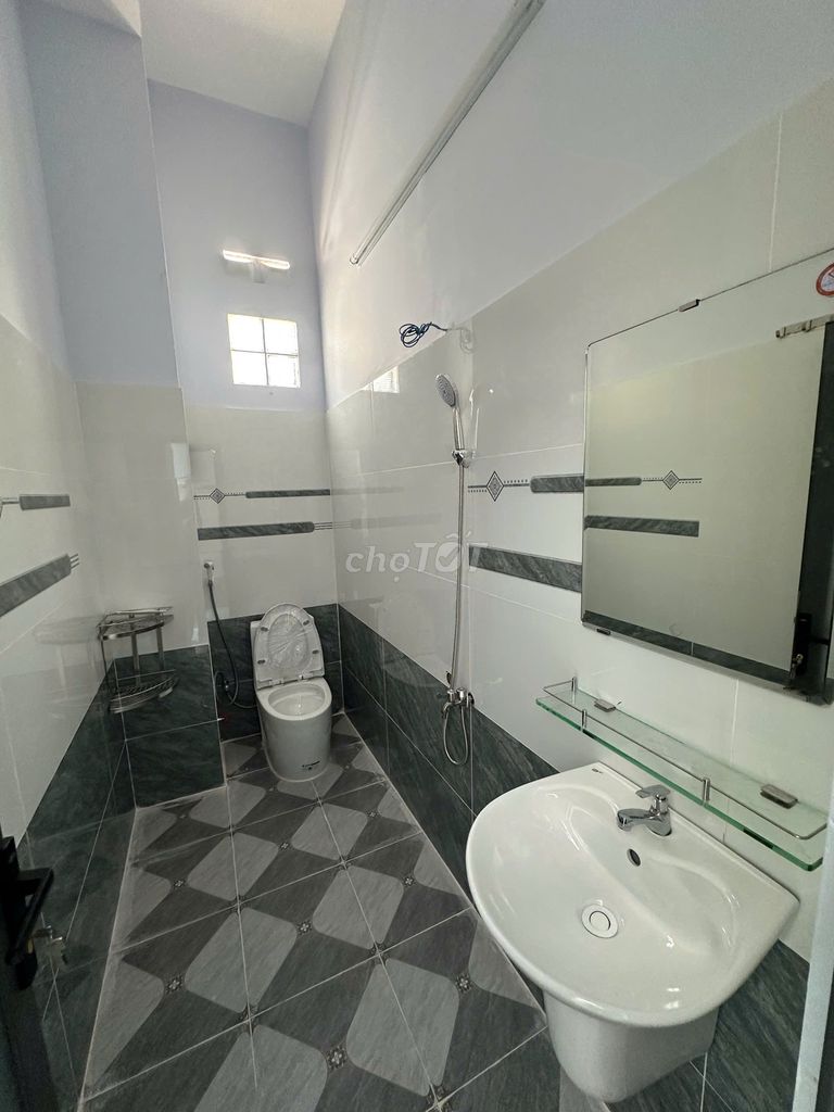 Renting the entire 7-to 20-price district for 17.5 million a month.
