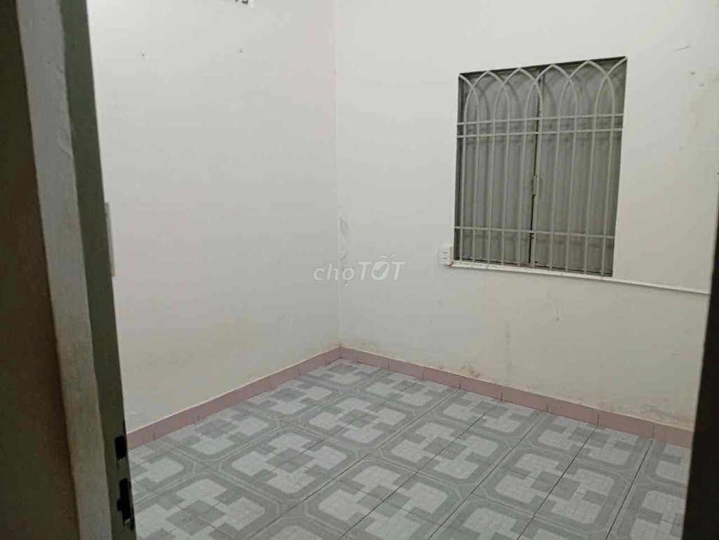 The owner rented the house to the Election Palace.